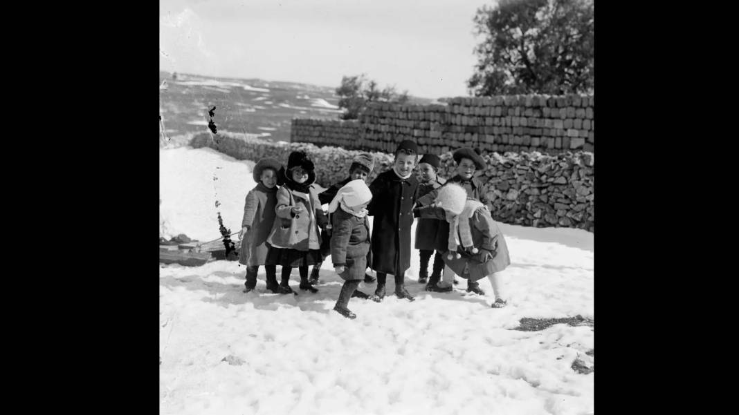 Tarih 1921: Kudüs karlar altında 14