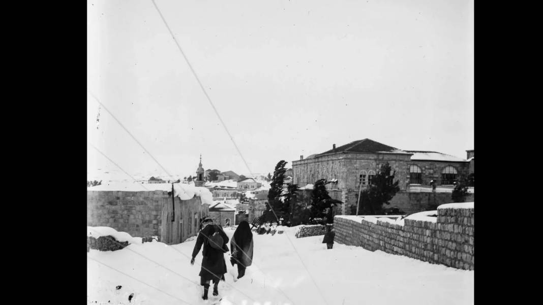 Tarih 1921: Kudüs karlar altında 15