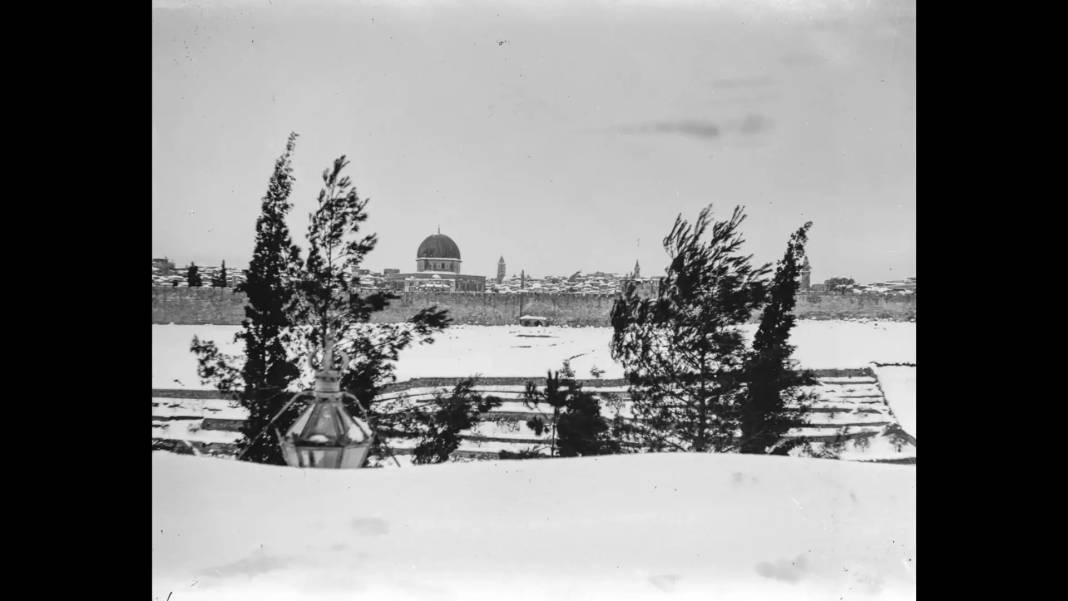 Tarih 1921: Kudüs karlar altında 21