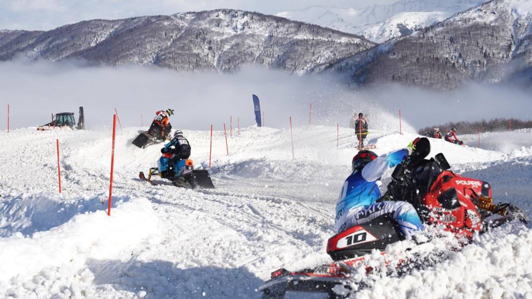 Handüzü Yaylası’nın bulut denizi 5