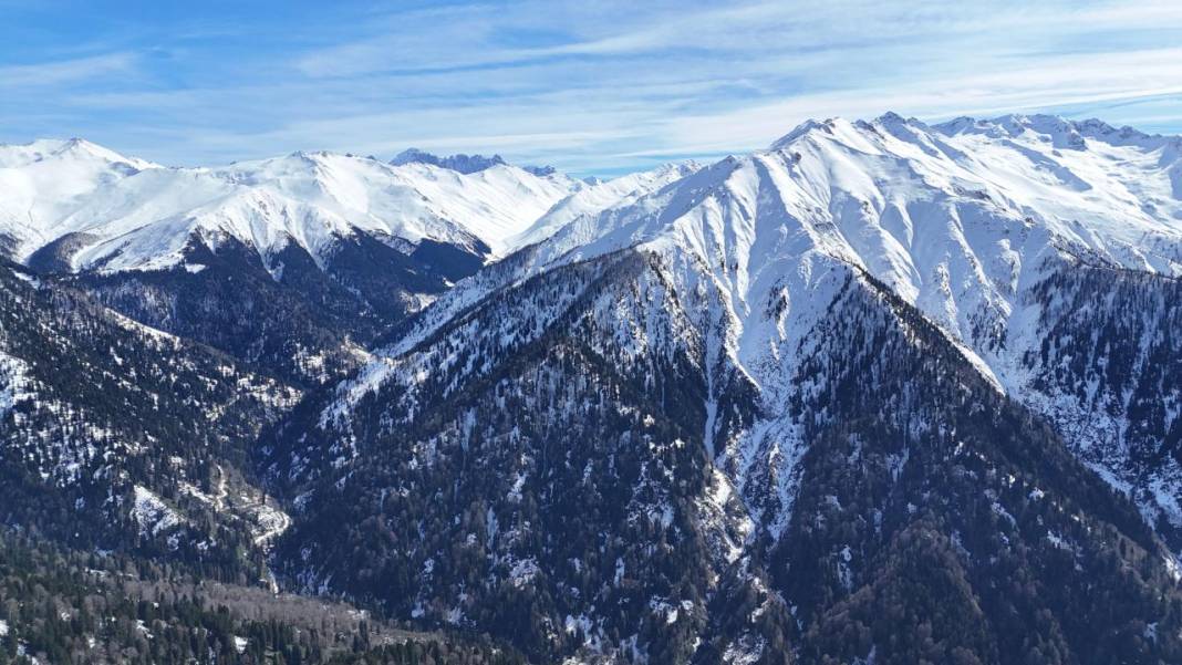 Rize'de Kaçkar Dağları ve yaylalardaki kar manzarası 9