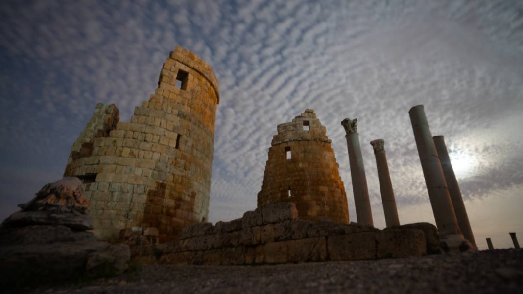 İlkbaharın ilk dolunayı Antalya'da ilgiyle izlendi 13