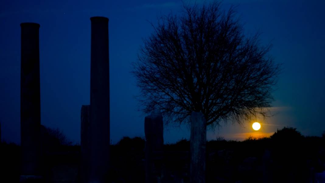 İlkbaharın ilk dolunayı Antalya'da ilgiyle izlendi 3