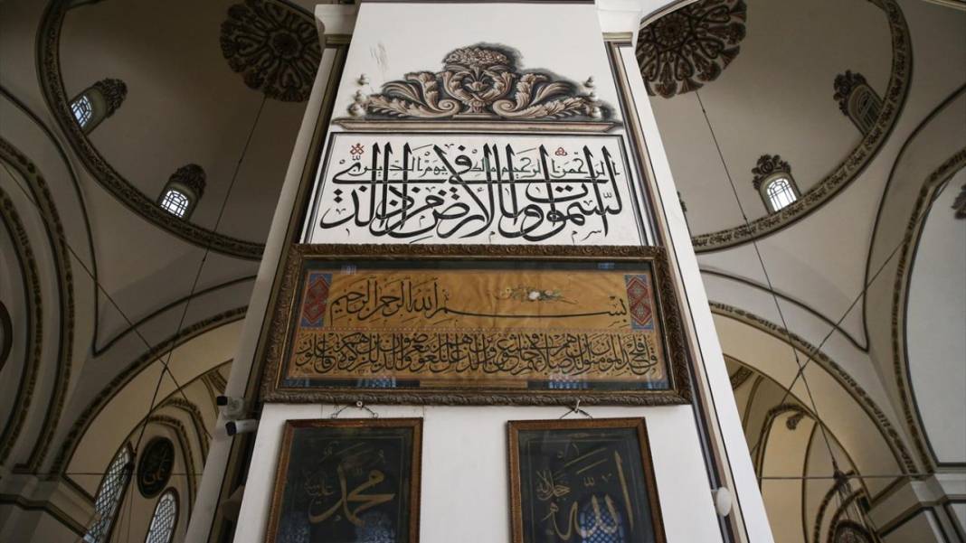 400 yıllık gelenek Ulu Cami’de mahya ile mesaj: Zekat berekettir 13