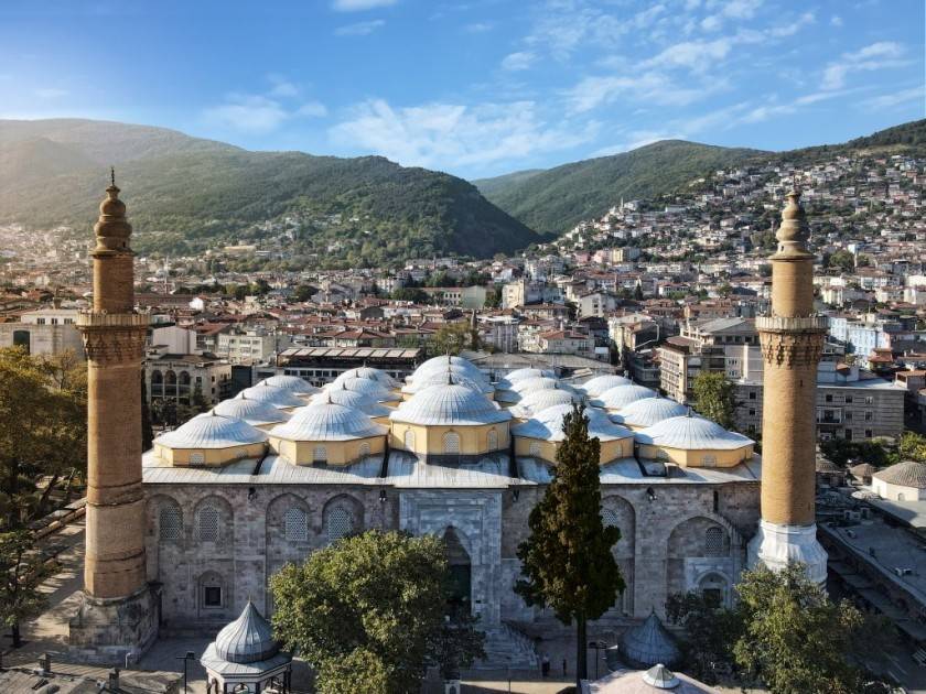 400 yıllık gelenek Ulu Cami’de mahya ile mesaj: Zekat berekettir 7