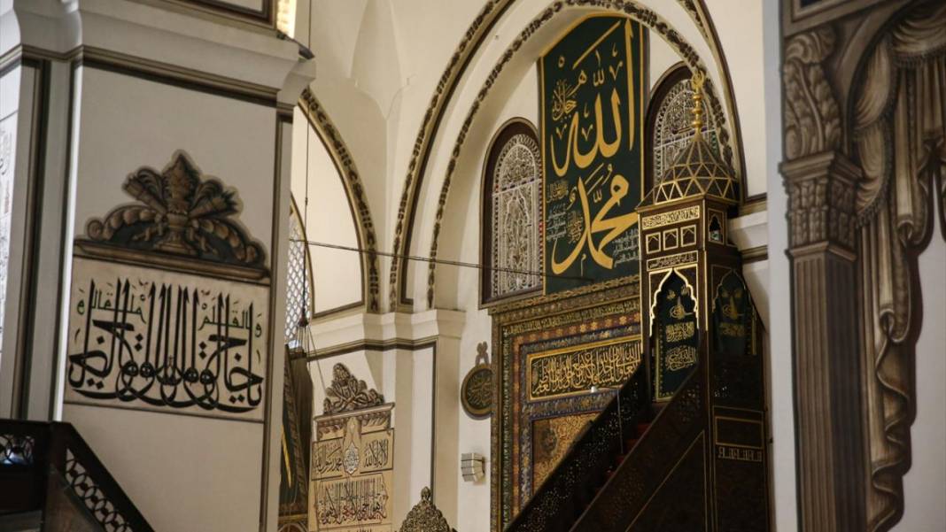 400 yıllık gelenek Ulu Cami’de mahya ile mesaj: Zekat berekettir 9