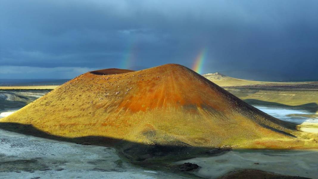 Meke Krater Gölü’nde bahar güzelliği 3
