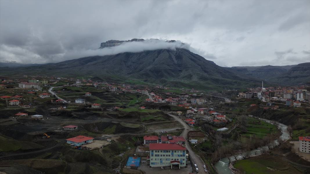 Hakkari'nin bir tarafı bahar diğer tarafı kış 14