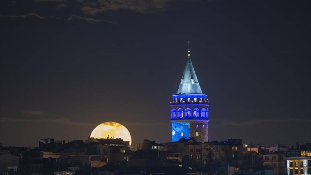 İstanbul'da dolunay 2