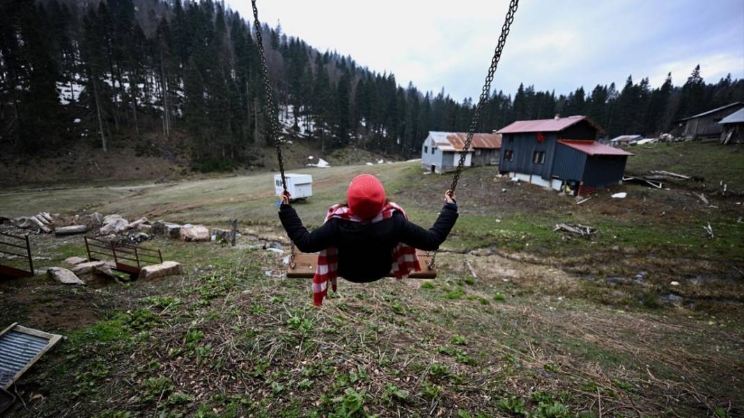 Düzce'nin yaylalarında iki mevsim bir arada 8
