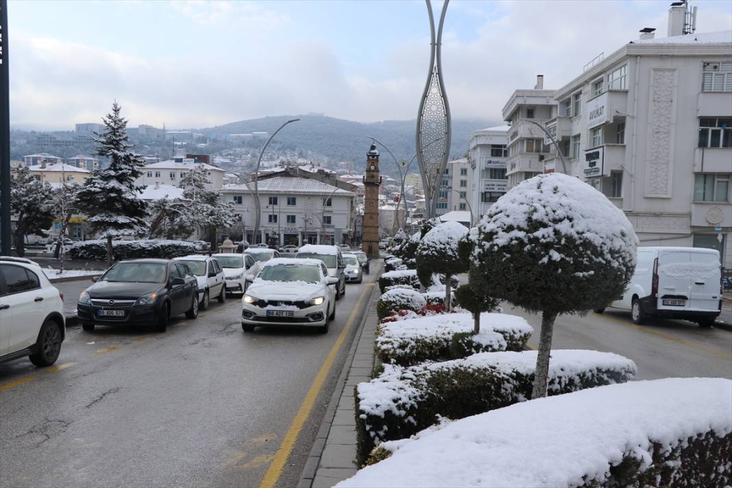 Birçok ilde Nisan ayında beyaz rahmet kar etkili oluyor 11