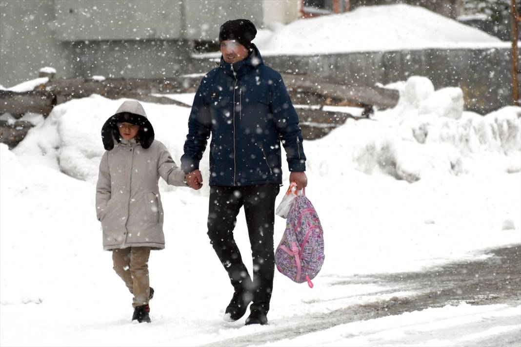 Birçok ilde Nisan ayında beyaz rahmet kar etkili oluyor 16
