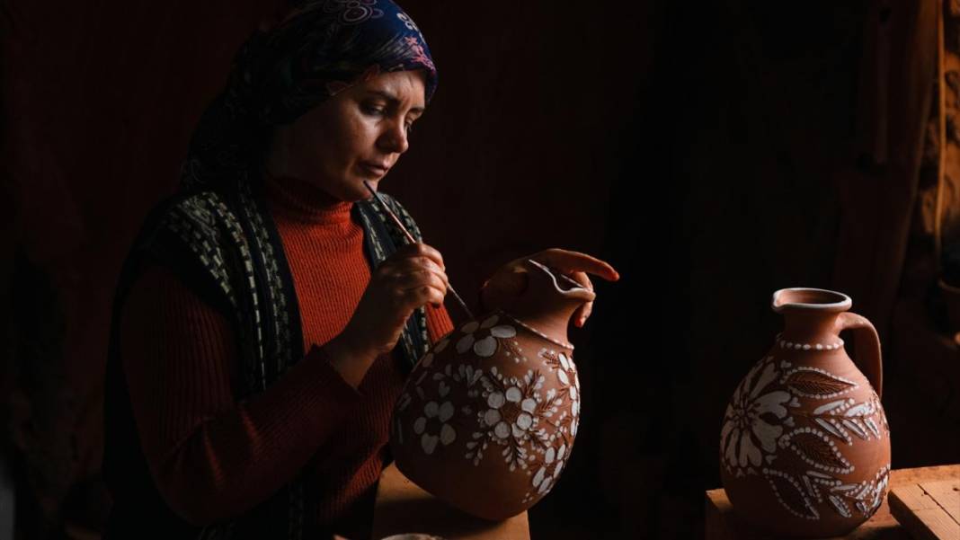 Çömlekçilik geleneği Karacasu'da devam ediyor 10