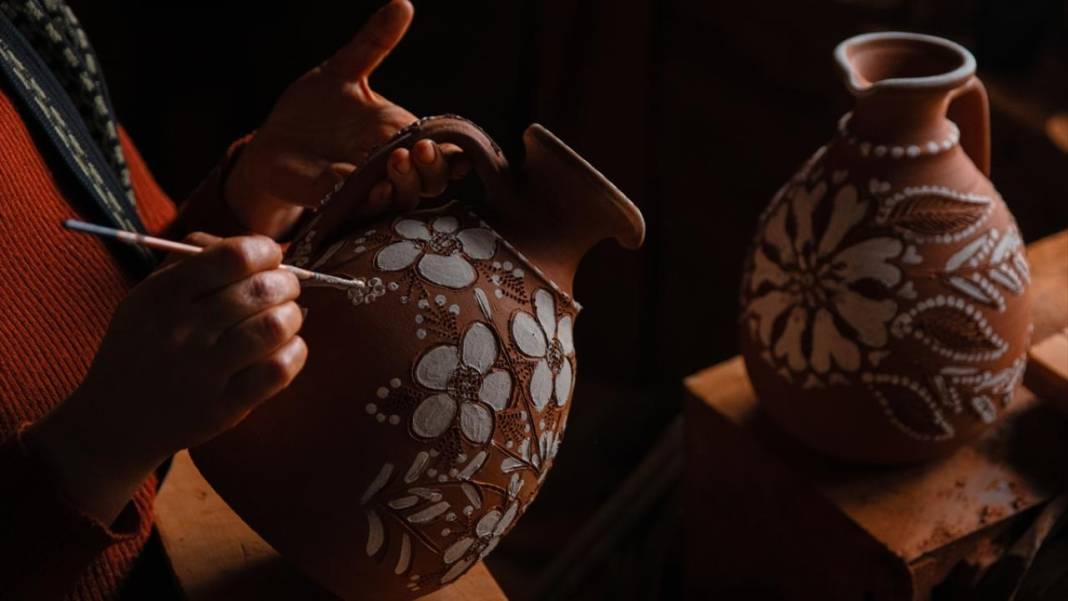 Çömlekçilik geleneği Karacasu'da devam ediyor 11
