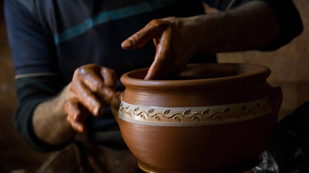 Çömlekçilik geleneği Karacasu'da devam ediyor 14