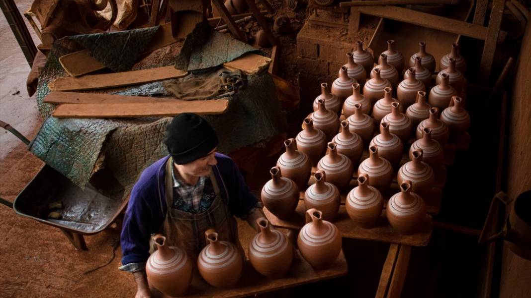 Çömlekçilik geleneği Karacasu'da devam ediyor 8