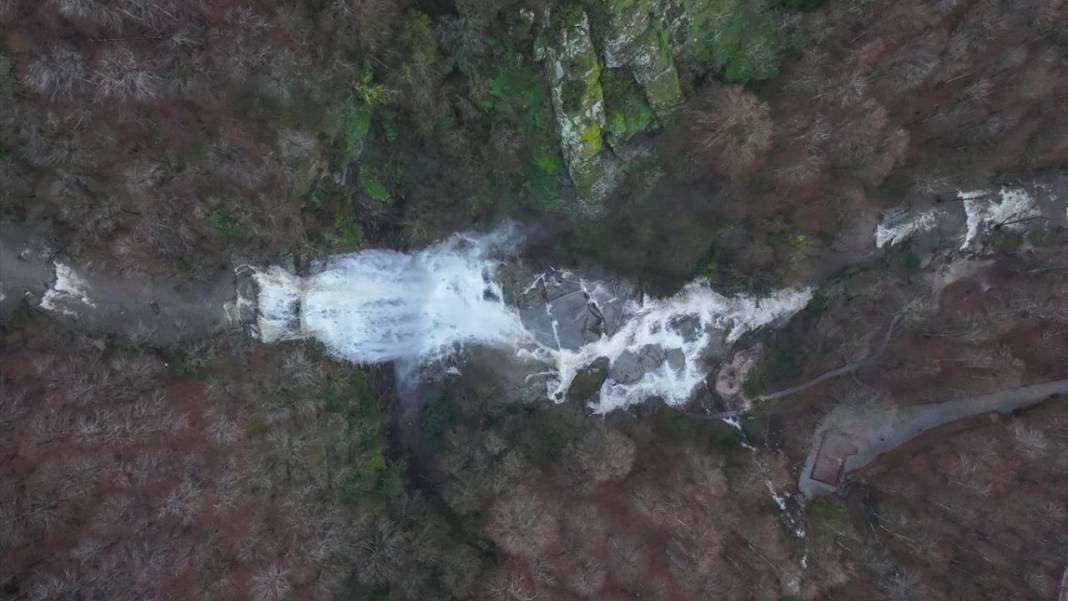 Suuçtu Şelalesi bahar yağışlarıyla coştu 5