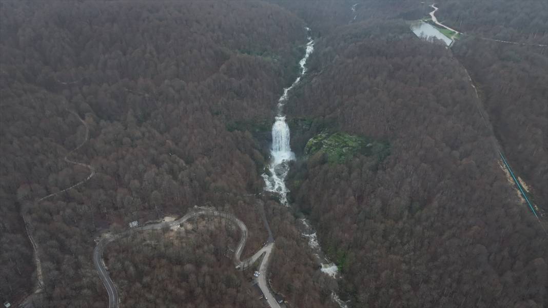 Suuçtu Şelalesi bahar yağışlarıyla coştu 9