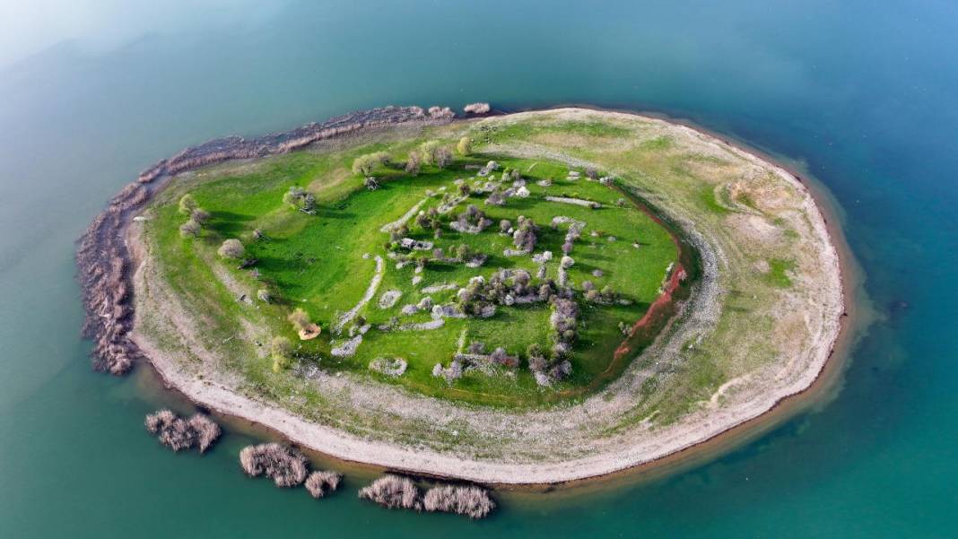 Beyşehir'de bir yanda kış, bir yanda bahar 4