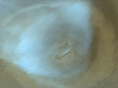 Kainatın en büyük volkanik dağı 1