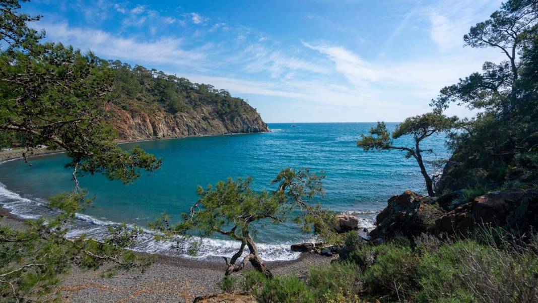 Mavi ve yeşili ile 'Cennet Koyu' 11