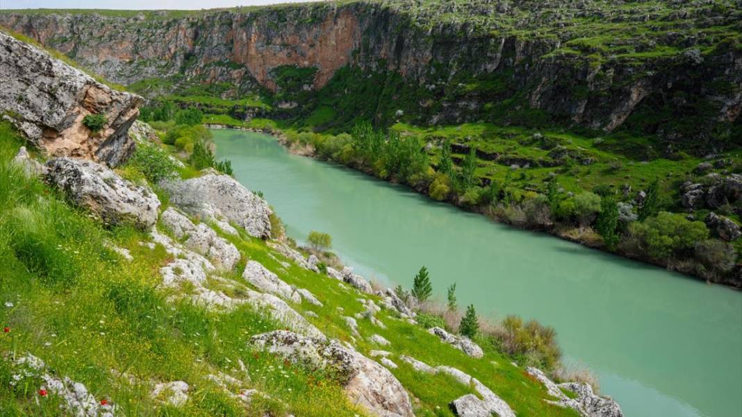 İlkbahar ile Kızılin Kanyonu çok daha güzelleştirildi 1