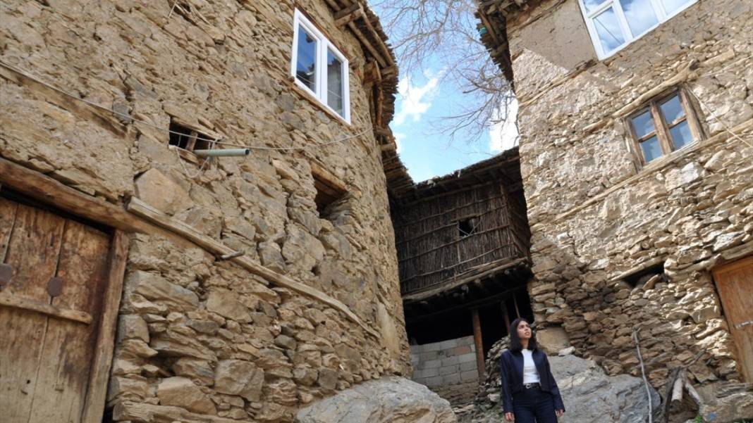 Hizan'ın asırlık taş evleri 10