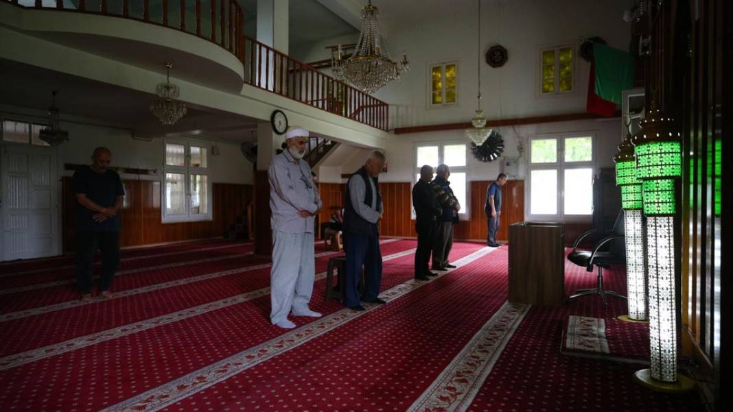 Adana'nın sarmaşık kaplı camisi 7