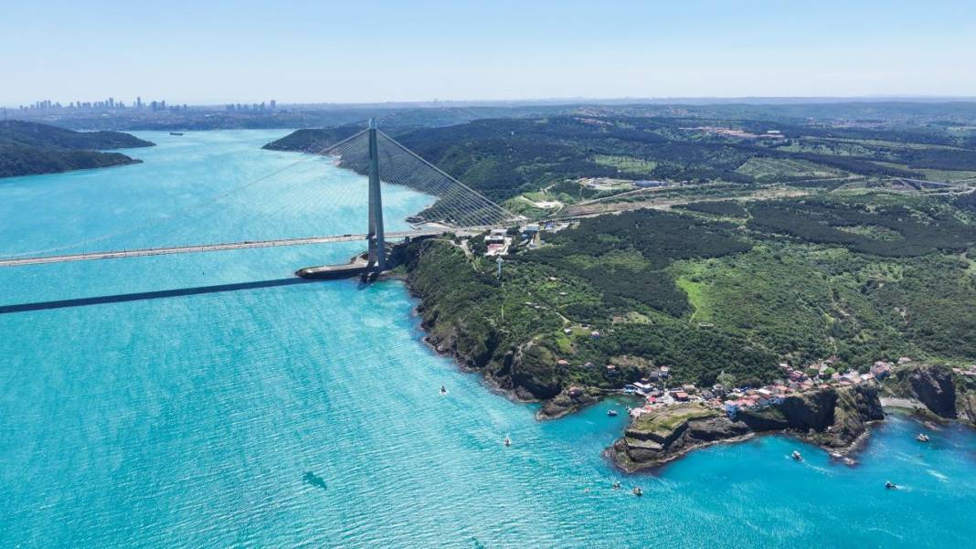 İstanbul Boğazı'nın turkuaz görüntüsü görenleri mest ediyor 13