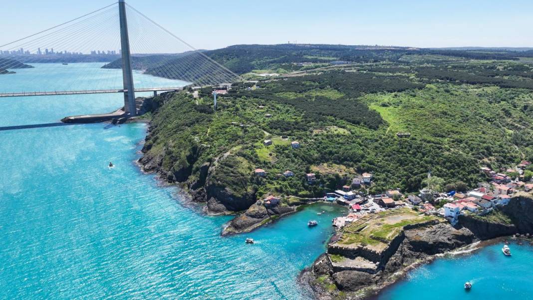 İstanbul Boğazı'nın turkuaz görüntüsü görenleri mest ediyor 15