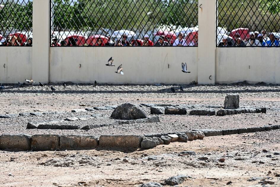 Medine'deki mukaddes mekan ve alanlarda hacıların ziyaretleri sürüyor 9