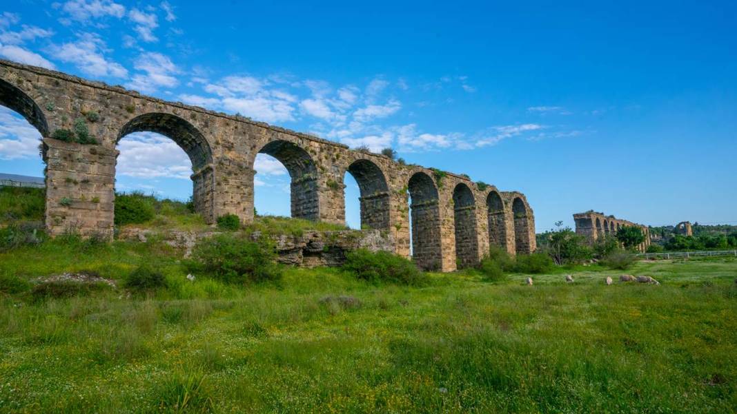Aspendos Su Kemerleri 11