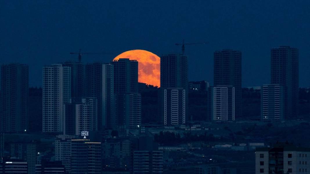 Gökyüzünün süslerinden Dolunay güzelliği 14