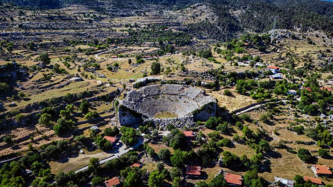 Antalya'da tabiat ve tarihe uzanan rota 8