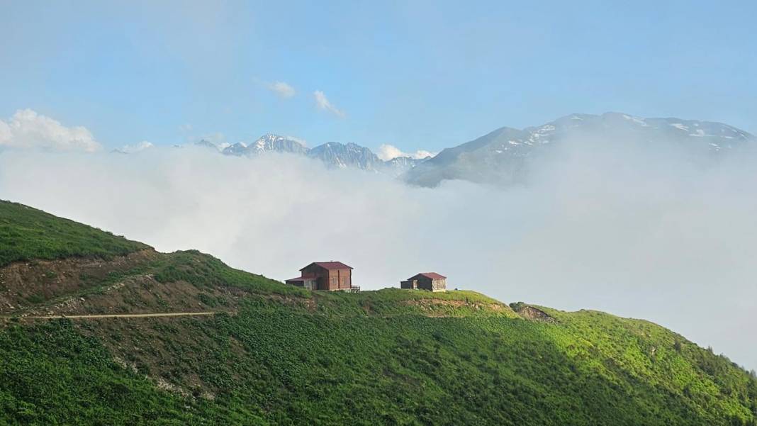 Bulutların üzerindeki yayla: Huser 7