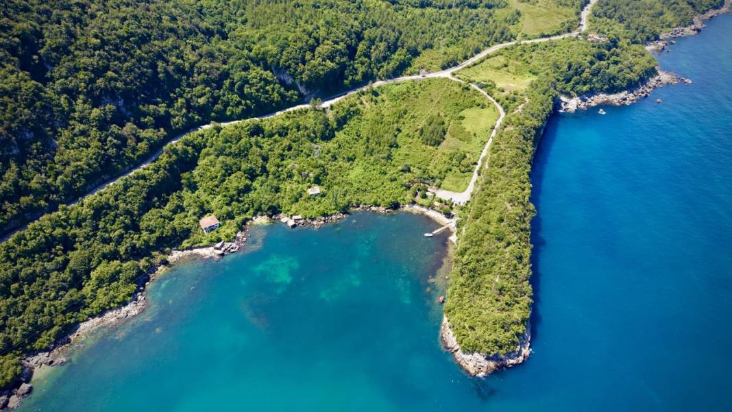 Yeşil ile mavinin buluştuğu adres: Gideros Koyu 12