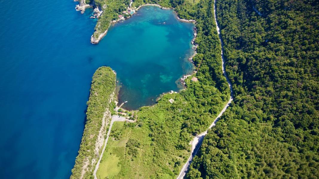 Yeşil ile mavinin buluştuğu adres: Gideros Koyu 4