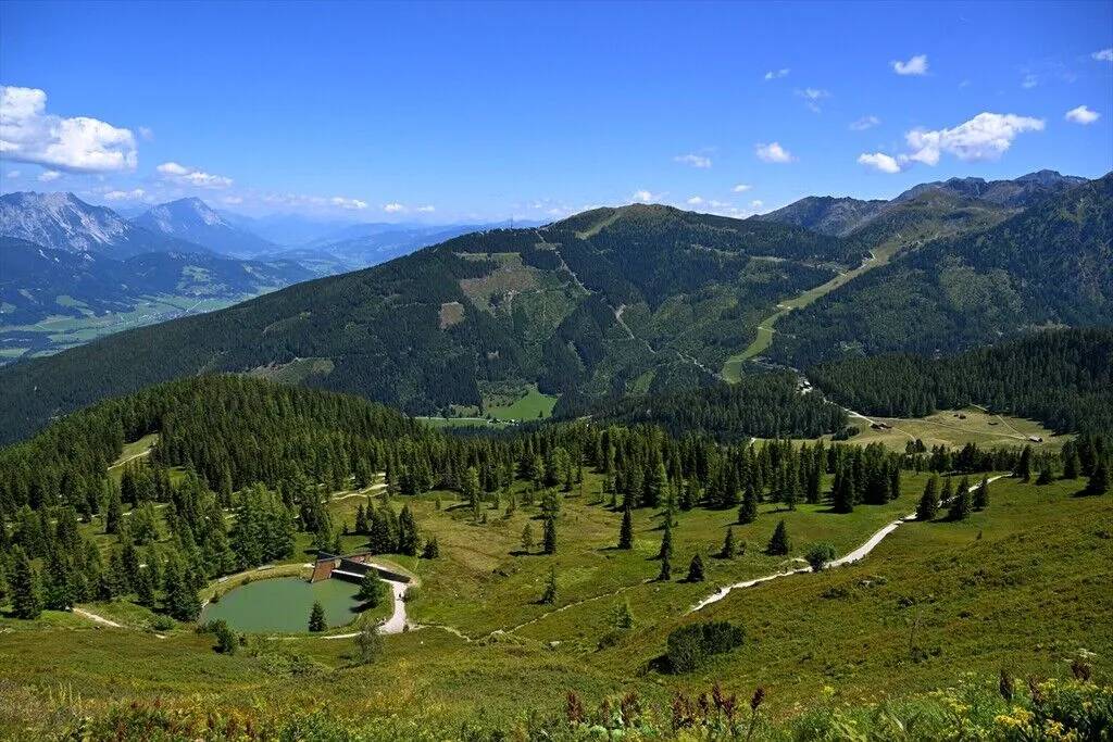 Avusturya'nın Schladming kasabası, tabiatıyla dikkati çekiyor 8