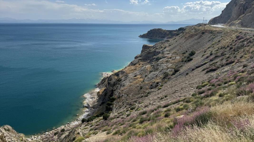 Tarihin ve yaratılış harikası güzelliklerin buluştuğu şehir: Bitlis 4