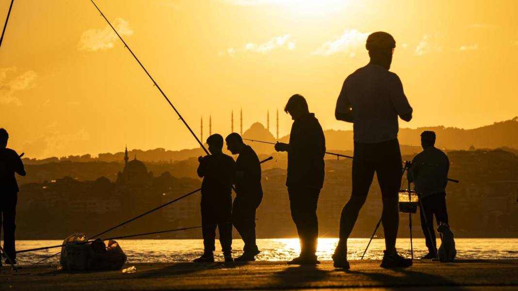 İstanbul'da gün doğumu manzarası 18