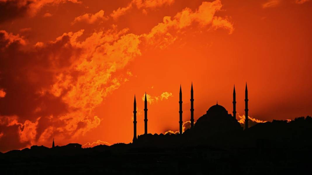 İstanbul'da gün doğumu manzarası 3