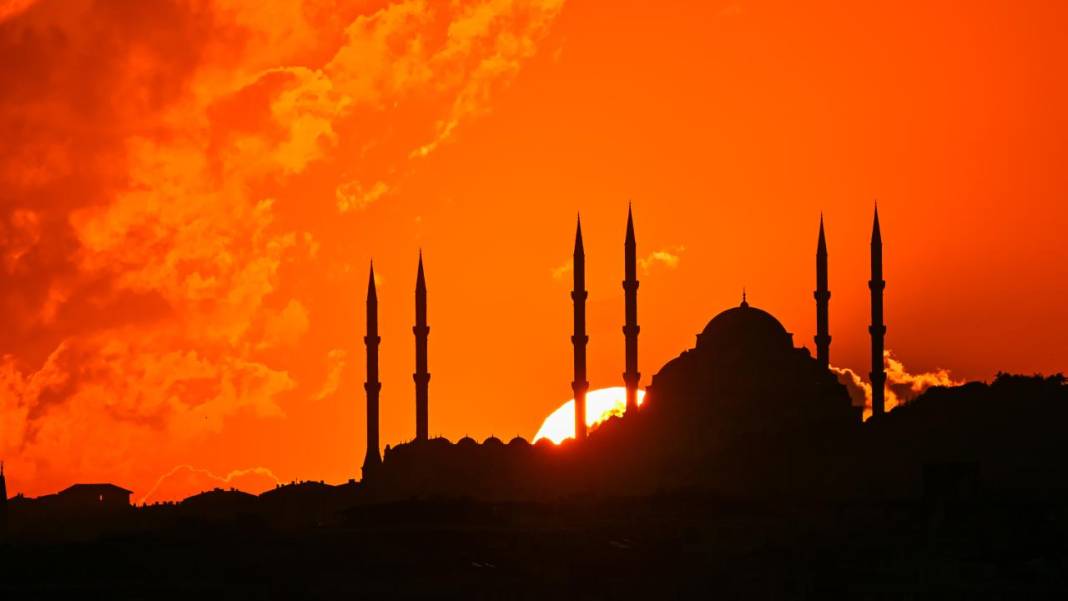 İstanbul'da gün doğumu manzarası 4