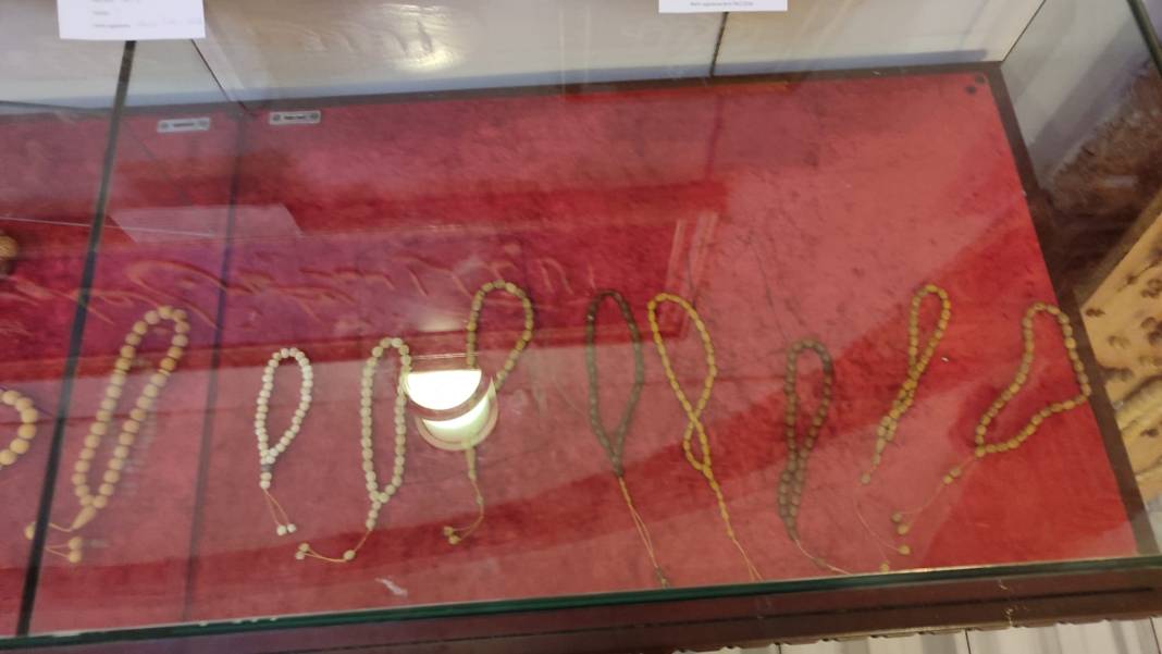 Naht sanatçısı Avni İnci'nin, 'Naht ve Tesbih Sergisi' ziyarete açıldı 14