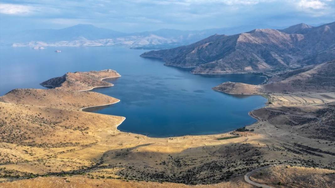 Van Gölü Deveboynu Yarımadası milli park ilan edildi 1