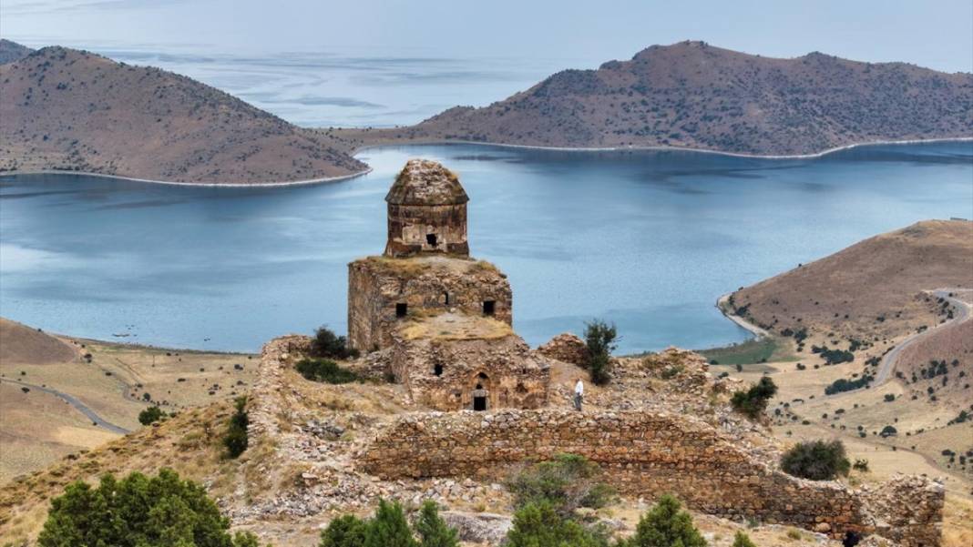 Van Gölü Deveboynu Yarımadası milli park ilan edildi 2