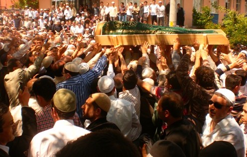 Ali İhsan Tola Ağabey dualarla uğurlandı 11