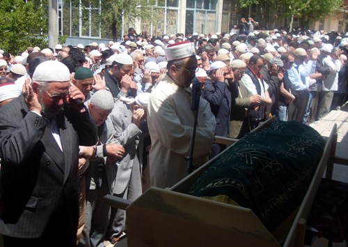 Ali İhsan Tola Ağabey dualarla uğurlandı 23