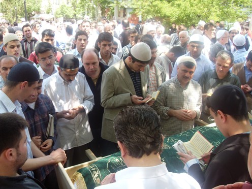 Ali İhsan Tola Ağabey dualarla uğurlandı 29