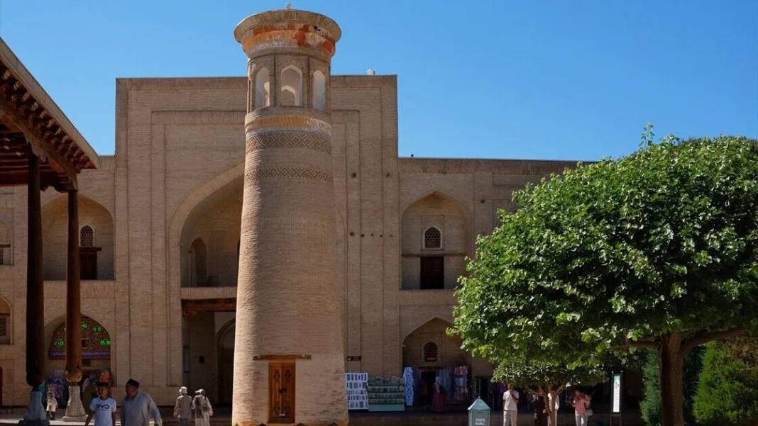 Bahaeddin Nakşibend Külliyesi ziyaretçilerini ağırlıyor 1