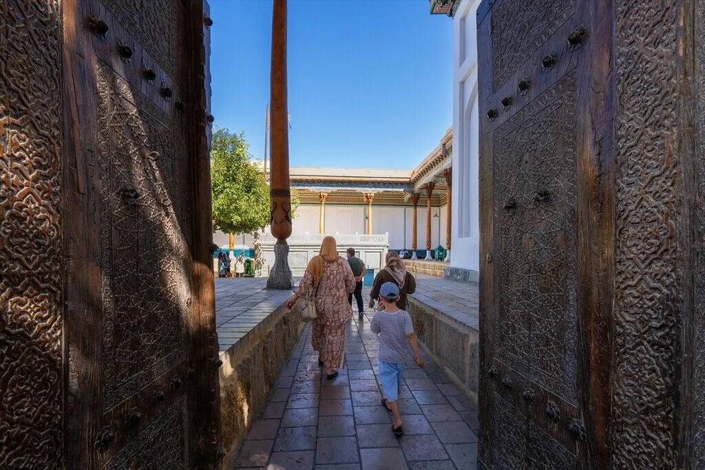 Bahaeddin Nakşibend Külliyesi ziyaretçilerini ağırlıyor 6